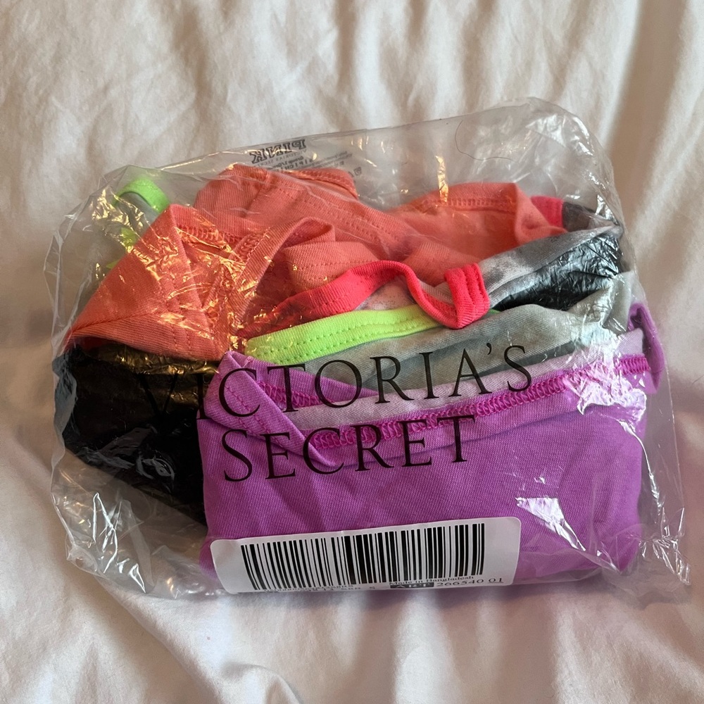 PINK 5 size small BRAND NEW